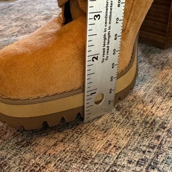 Steve Madden Breccan Tan and Black Lace-Up Block Heel Boots -‎ 10 - Picture 13 of 15